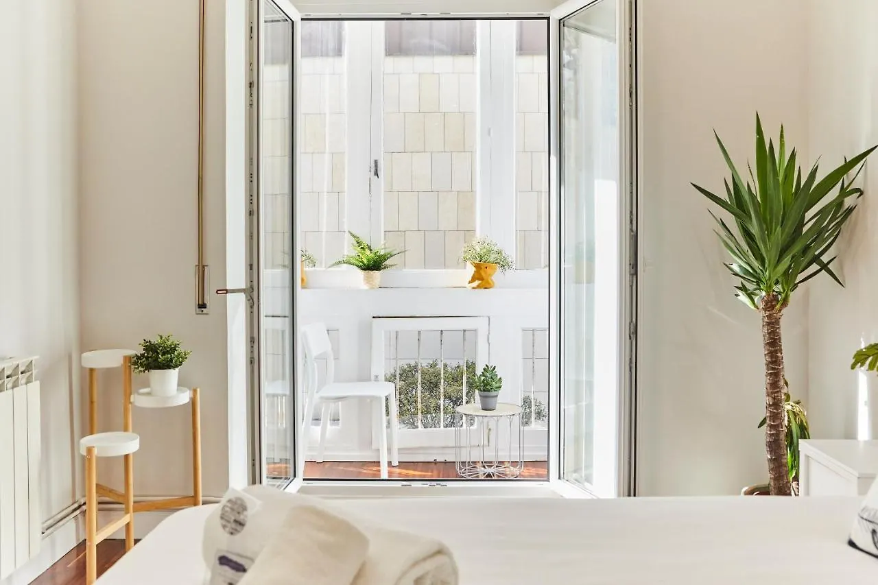 San Martin Apartment By Basque Homes San Sebastian 0*,